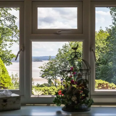 Holiday home Sunrise Cottage, Quaint And Comfy By The Lake District *